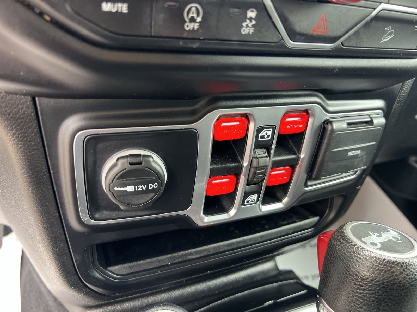 Used 2019 Jeep Wrangler Unlimited Sport S AWD/4WD image 32
