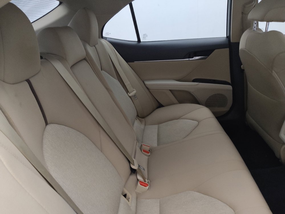 Used 2020 Toyota Camry LE FWD image 19