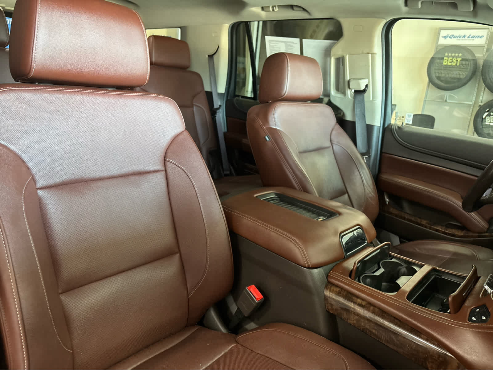Used 2018 Chevrolet Tahoe Premier AWD/4WD image 41