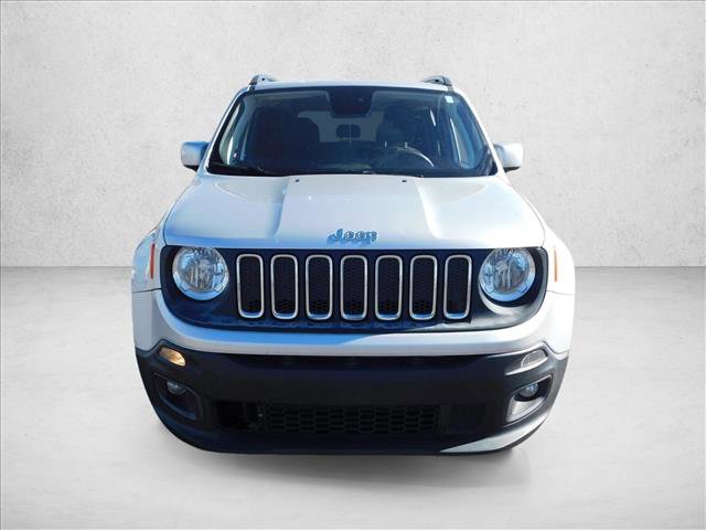 Used 2018 Jeep Renegade Latitude image 2