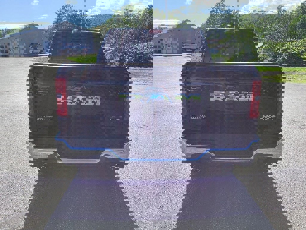 New 2025 RAM 1500 Laramie image 5