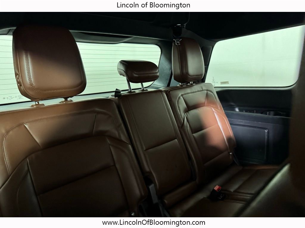 Certified 2025 Lincoln Navigator Reserve AWD/4WD image 19