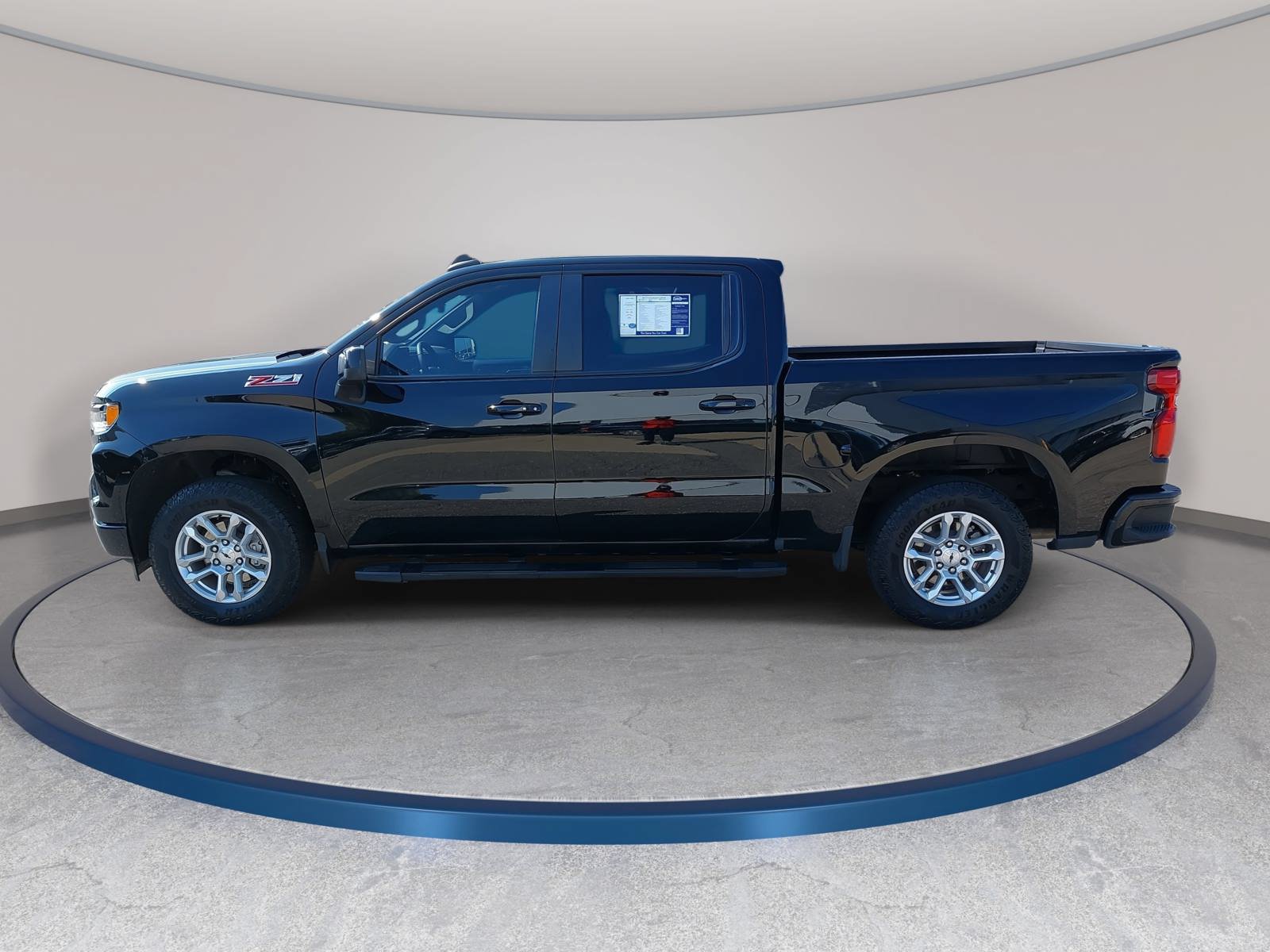 Used 2024 Chevrolet Silverado 1500 RST w/ Convenience Package II AWD/4WD image 8