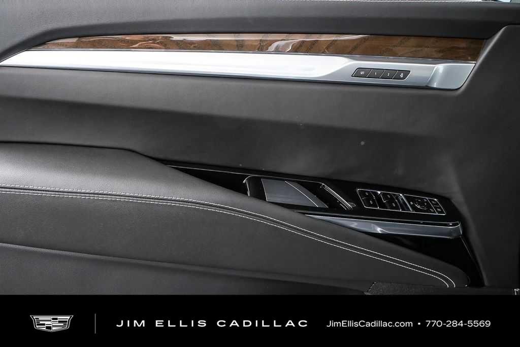 Used 2026 Cadillac Escalade ESV Platinum Sport w/ LPO, ONYX Package AWD/4WD image 6