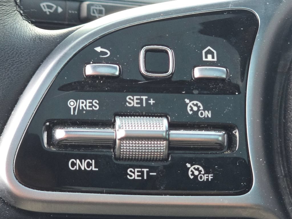 Certified 2023 Mercedes-Benz GLB 250 4MATIC image 32