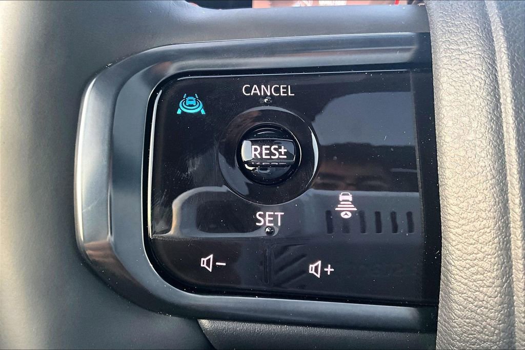 Used 2025 Nissan Armada PRO-4X w/ Pro-4X Premium Package image 26