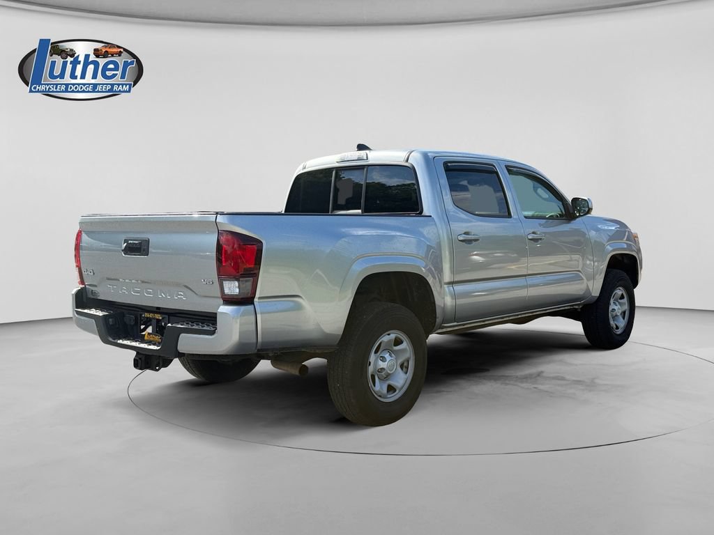 Used 2022 Toyota Tacoma SR AWD/4WD image 5