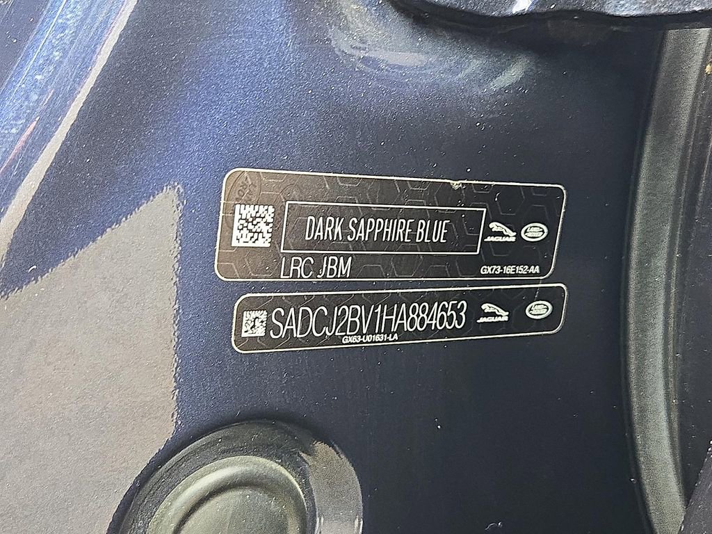 Used 2017 Jaguar F-PACE Premium image 27