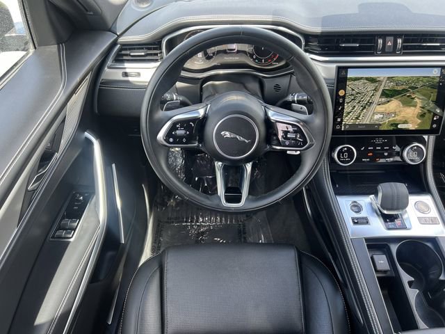 Used 2026 Jaguar F-PACE R-Dynamic S AWD/4WD image 16