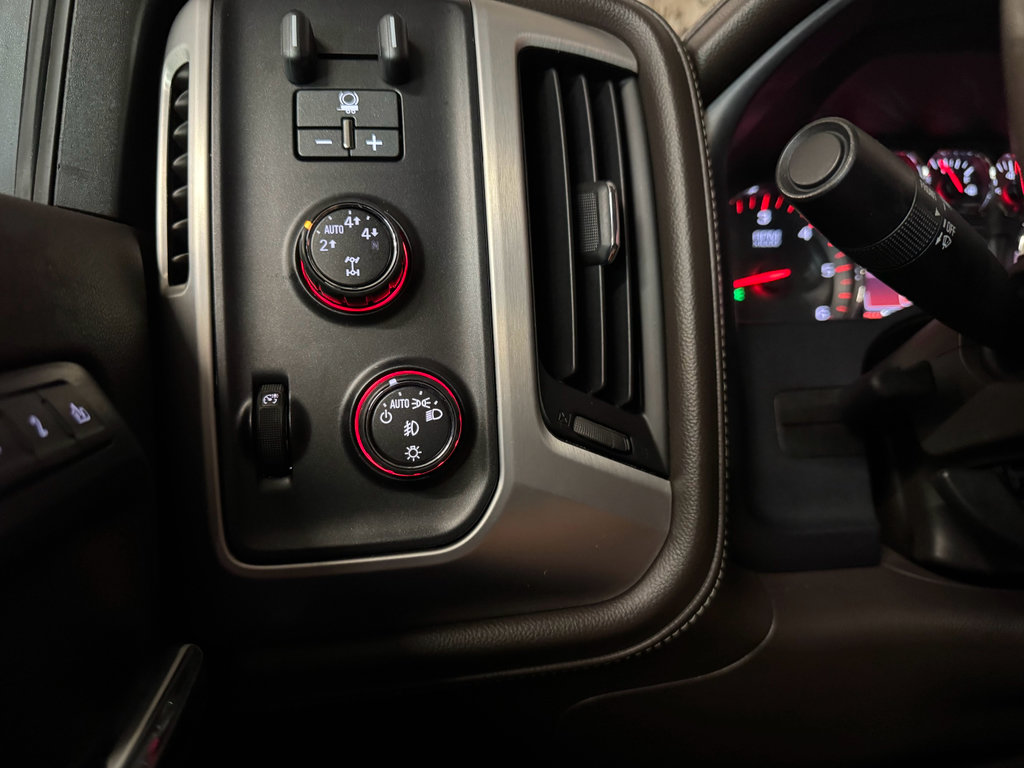 Used 2015 GMC Sierra 1500 SLT w/ Max Trailering Package image 16