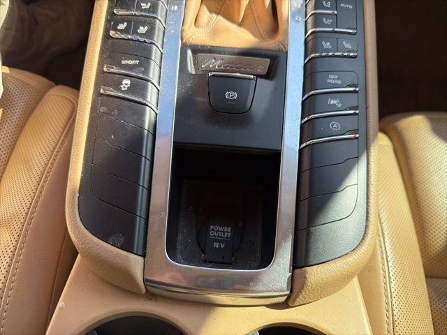 Used 2017 Porsche Macan S AWD/4WD image 34