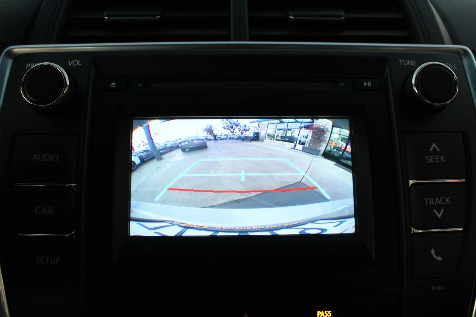 Used 2017 Toyota Camry LE FWD image 19