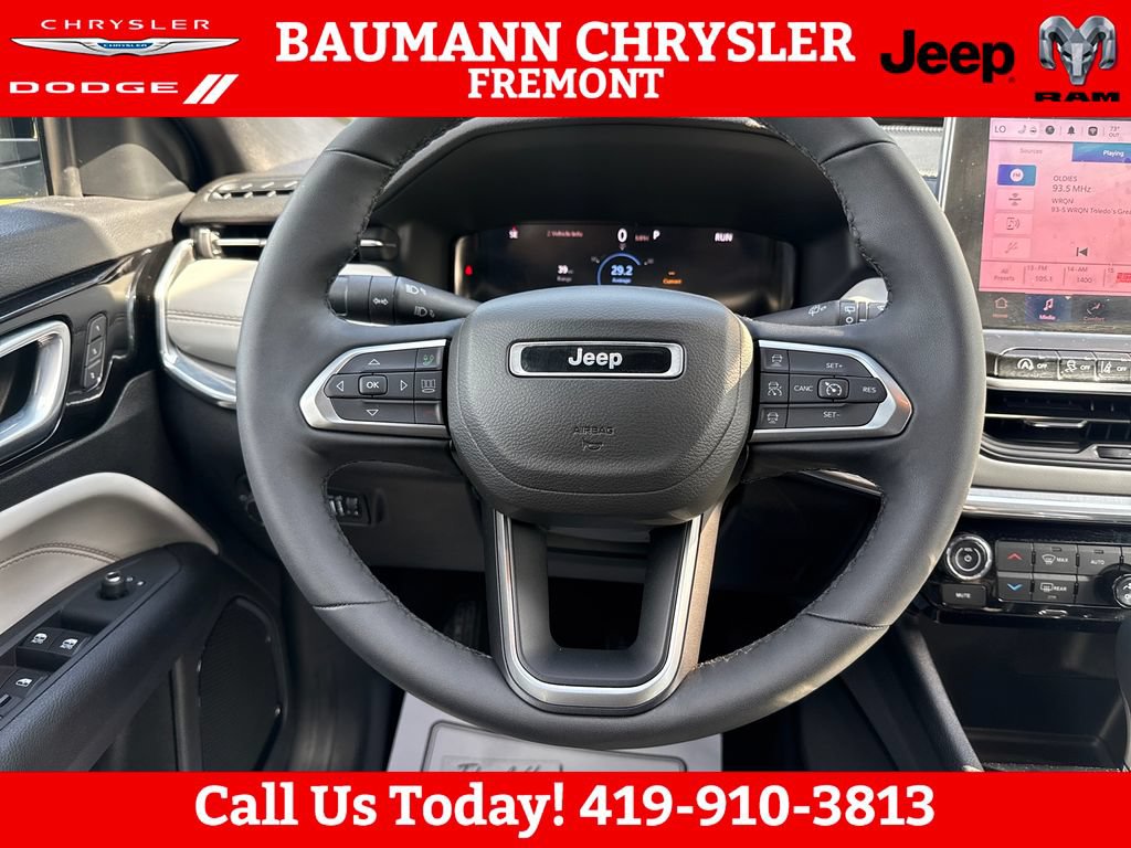 Used 2023 Jeep Compass Limited w/ Elite Group AWD/4WD image 14