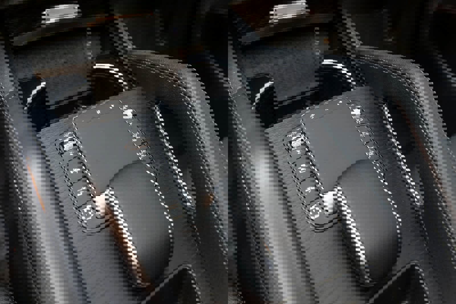 Used 2025 Mercedes-Benz GLE 450e 4MATIC w/ Driver Assistance Package image 34