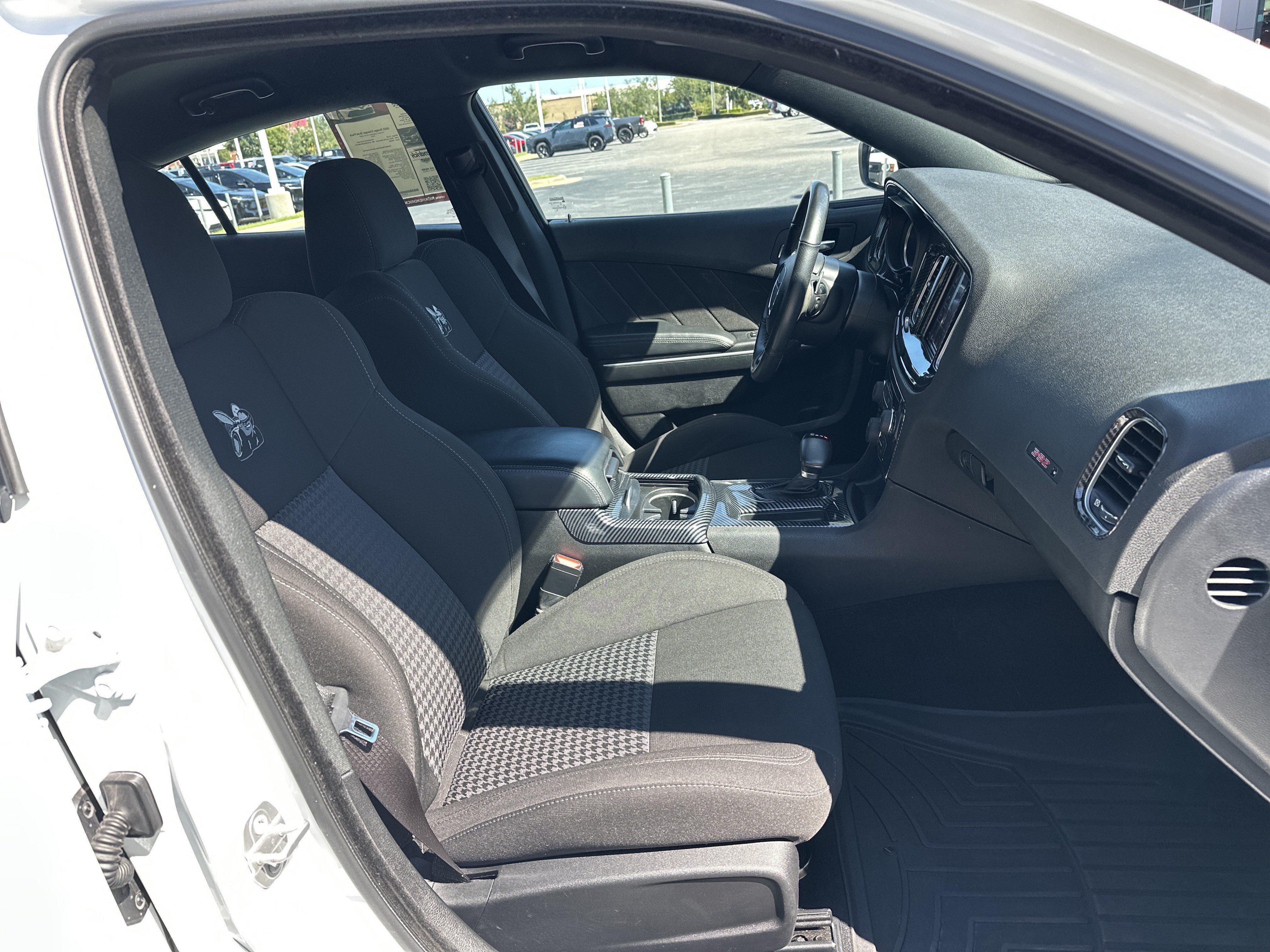 Used 2022 Dodge Charger Scat Pack RWD image 33