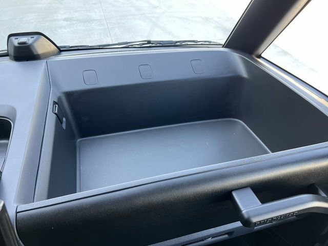 Used 2024 Chevrolet Brightdrop 400 w/ Commercial Equipment Package image 22