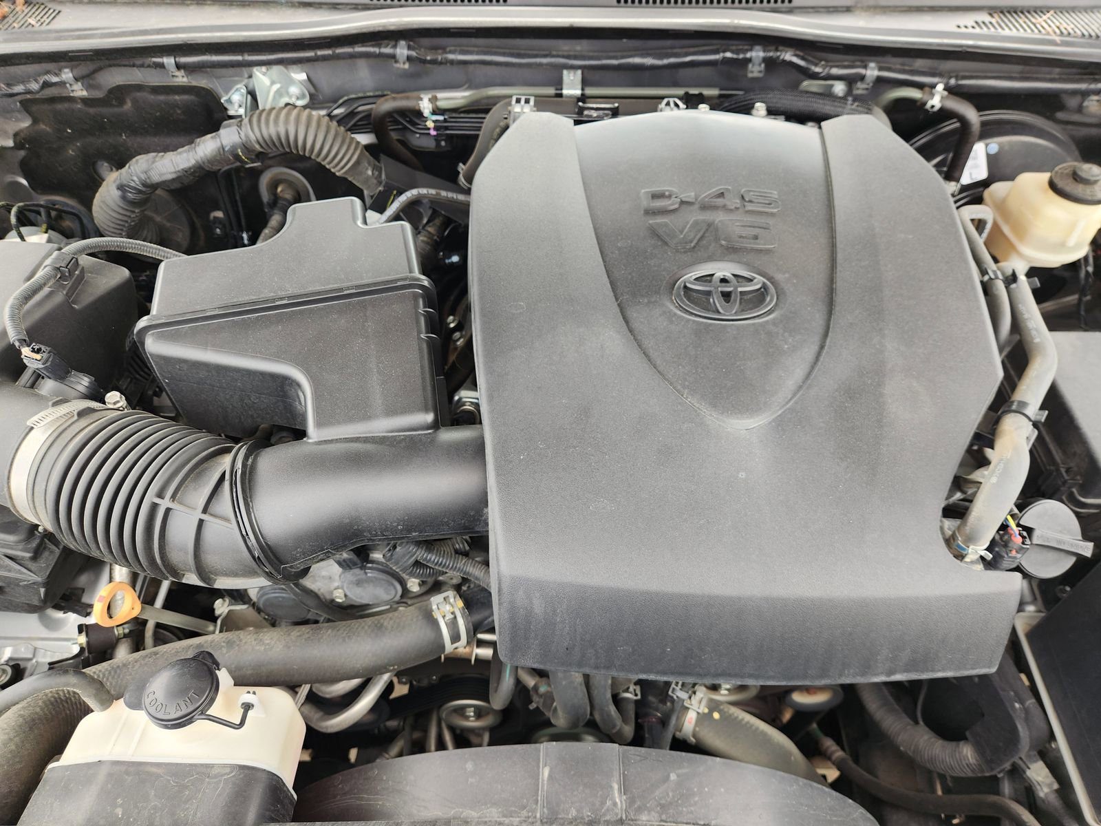 Used 2018 Toyota Tacoma SR5 image 35