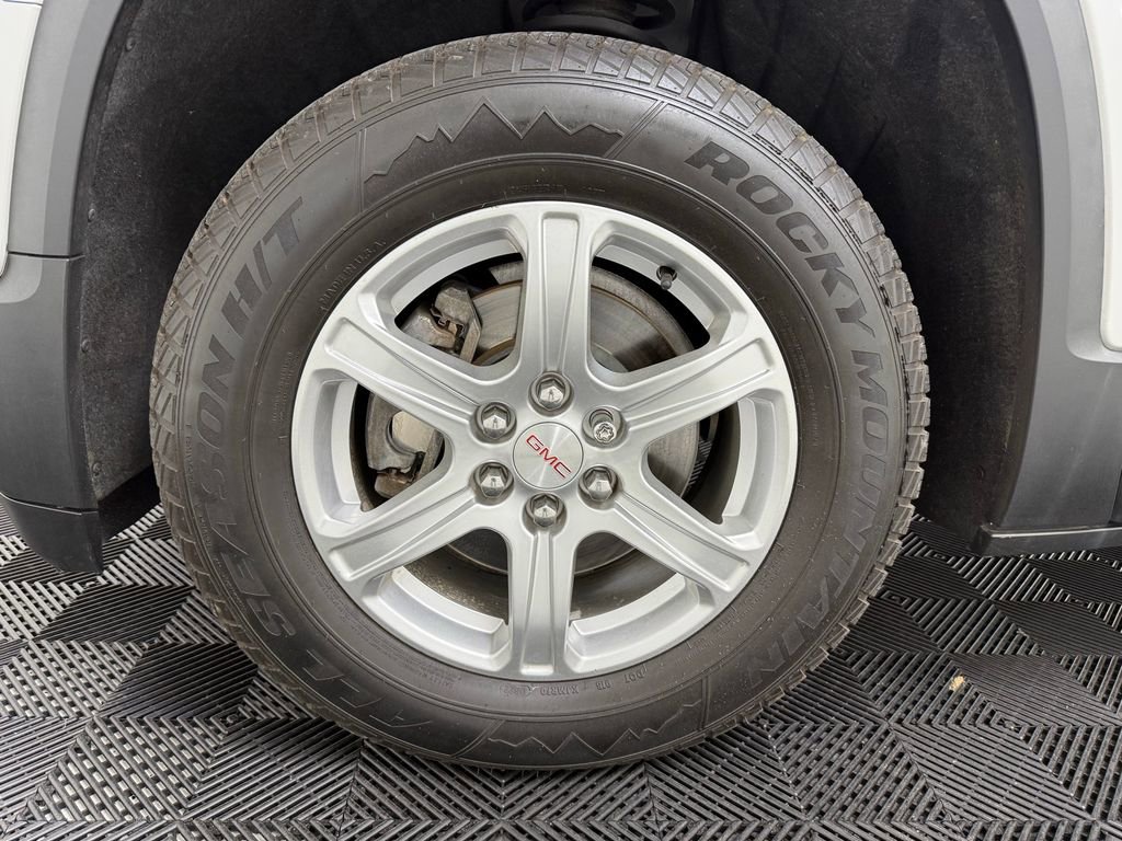 Used 2019 GMC Acadia SLE FWD image 9