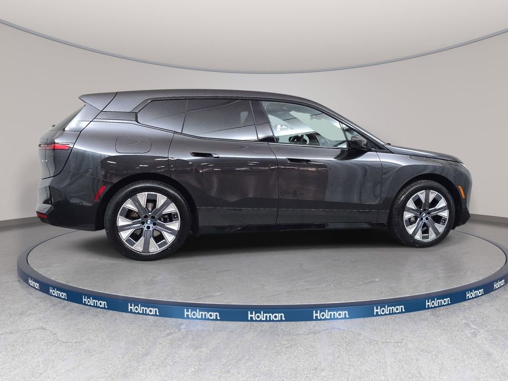 Used 2026 BMW iX xDrive45 w/ Executive Package image 5