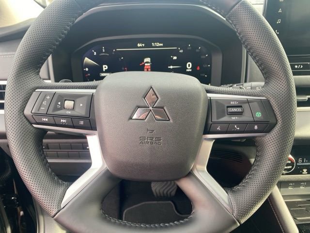 New 2025 Mitsubishi Outlander SE image 24