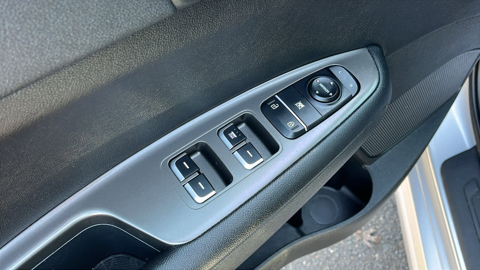 Used 2020 Kia Optima LX image 24