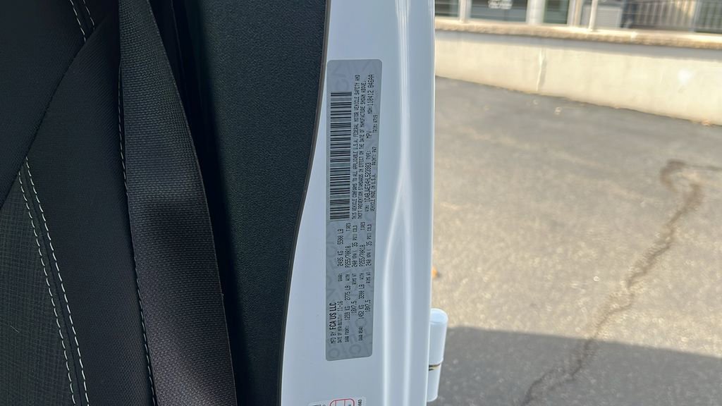 Used 2017 Jeep Wrangler Unlimited Sahara w/ Connectivity Group image 40