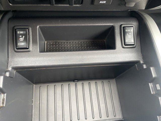 Used 2018 Nissan Titan SL w/ Chrome Package image 29