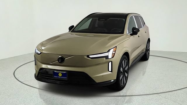 New 2026 Volvo EX90 Ultra AWD/4WD image 2