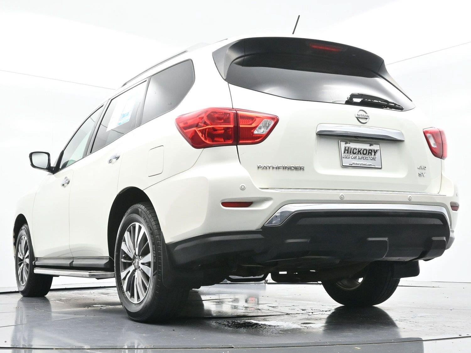 Used 2017 Nissan Pathfinder SV w/ SV Tech Package AWD/4WD image 50