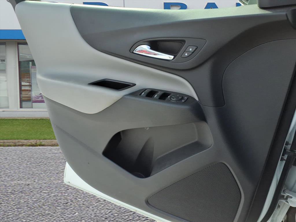 Used 2022 Chevrolet Equinox LS w/ LS Convenience Package image 30