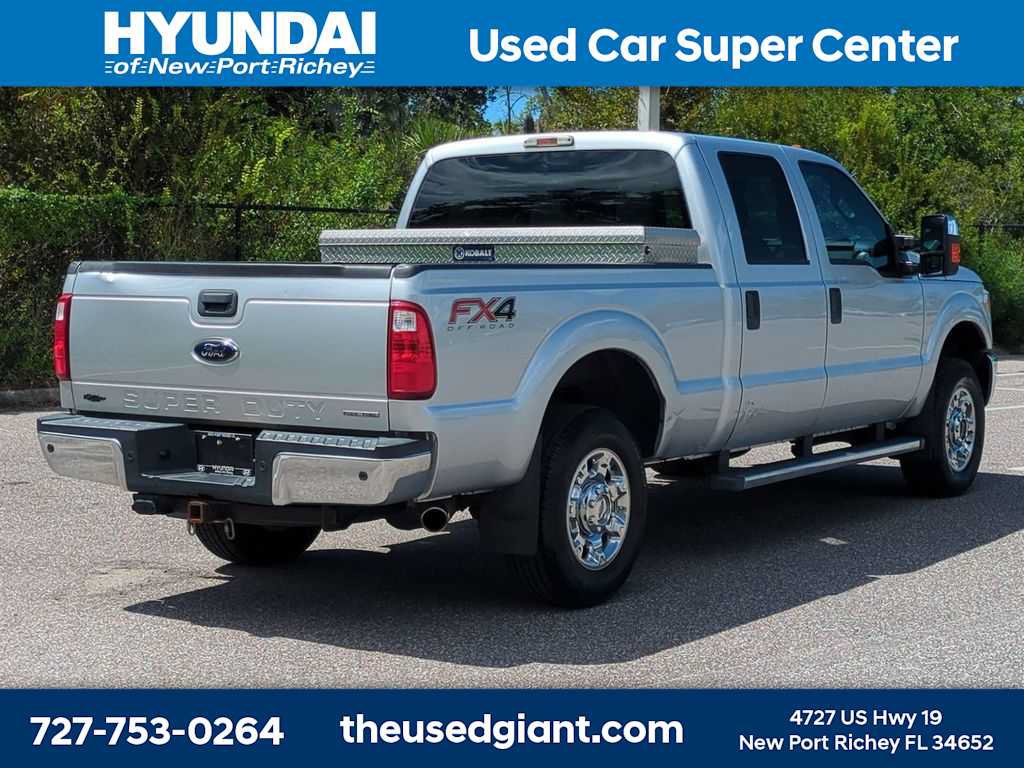 Used 2016 Ford F250 XLT w/ XLT Premium Package AWD/4WD image 5