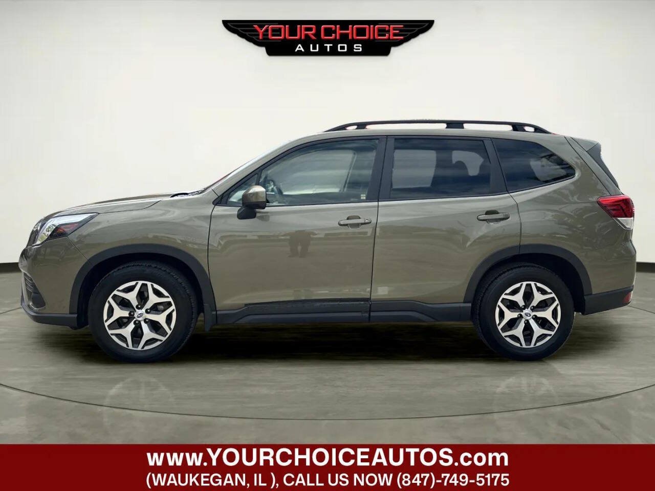Used 2023 Subaru Forester Premium AWD/4WD image 2