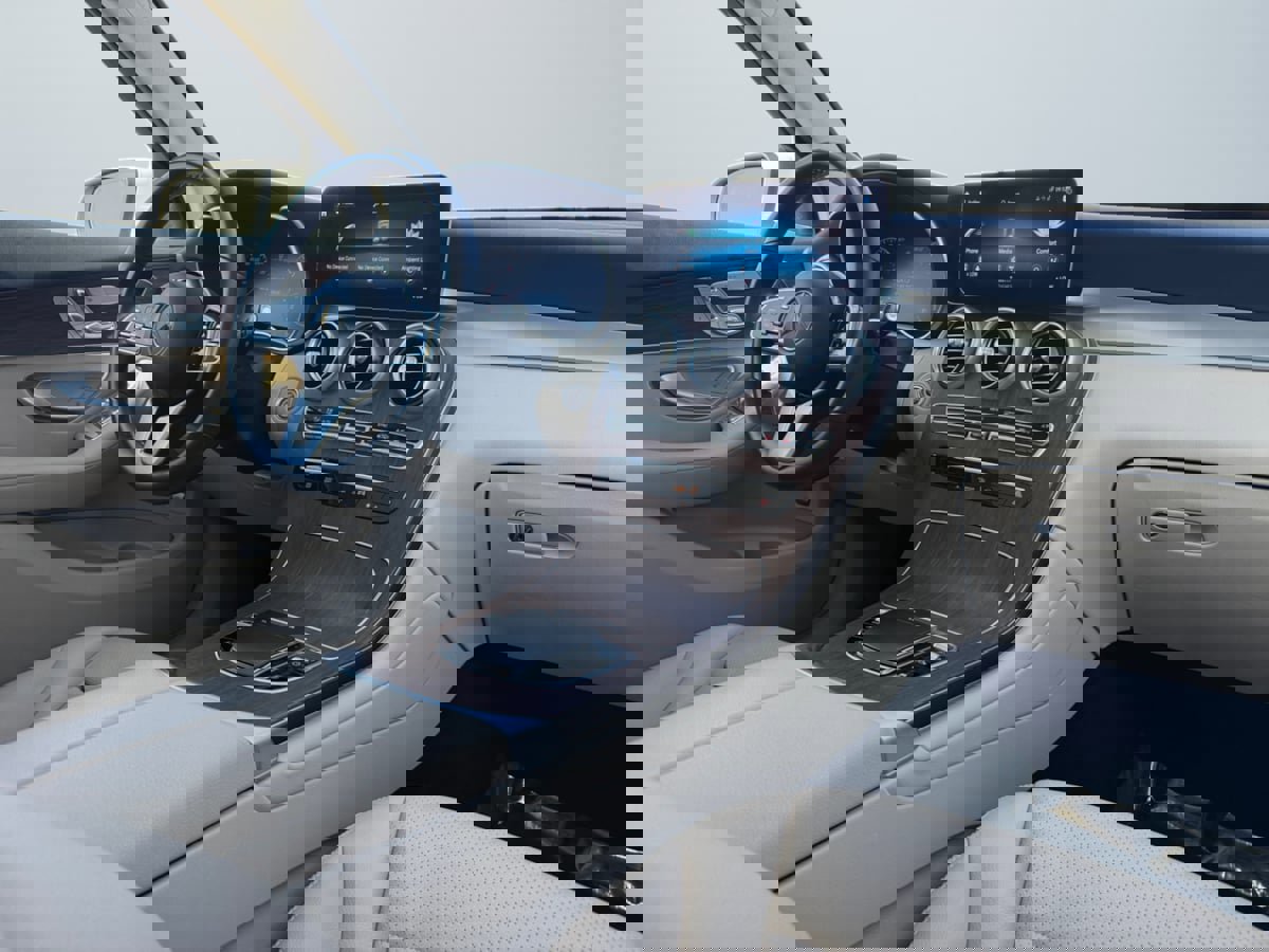 Used 2022 Mercedes-Benz GLC 300 4MATIC image 14