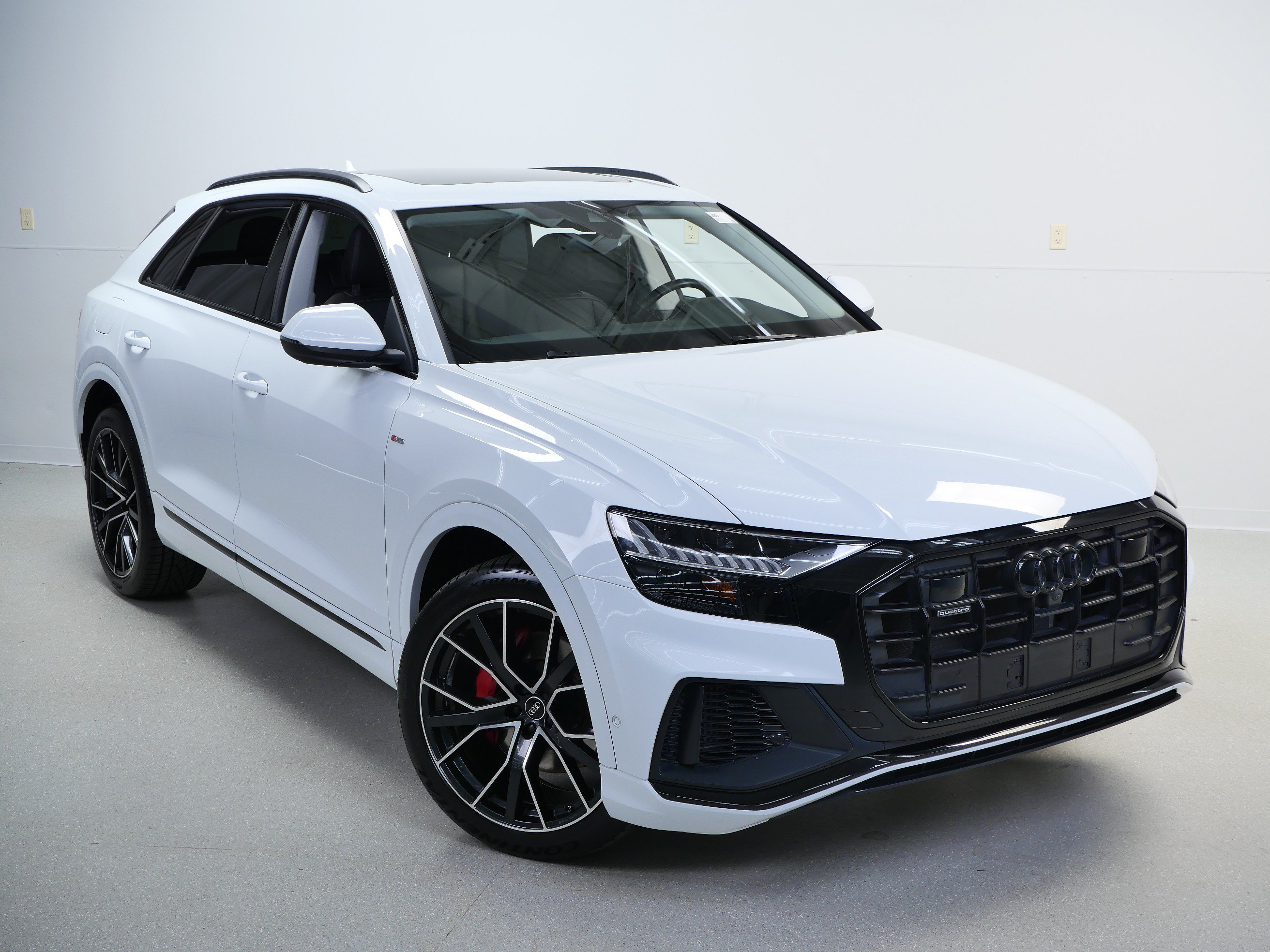 Used 2023 Audi Q8 Premium Plus w/ Premium Plus Package AWD/4WD image 4
