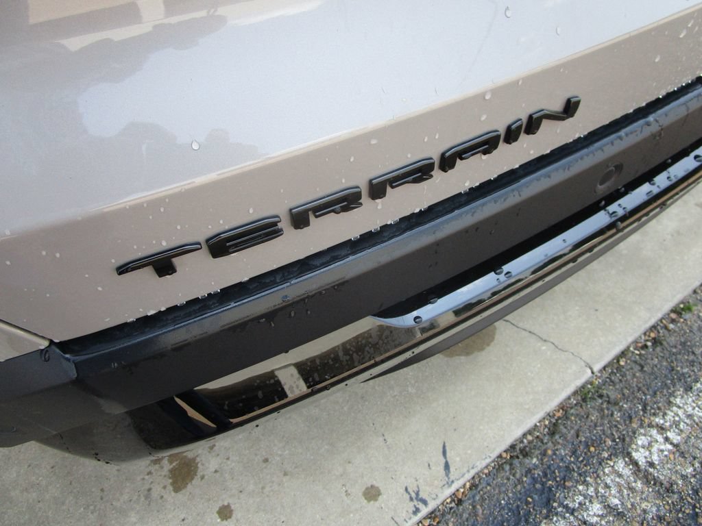 New 2027 GMC Terrain Elevation w/ Elevation Premium Package FWD image 11