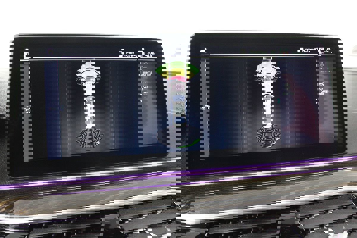 Used 2023 BMW 530e 530e w/ M Sport Package image 29