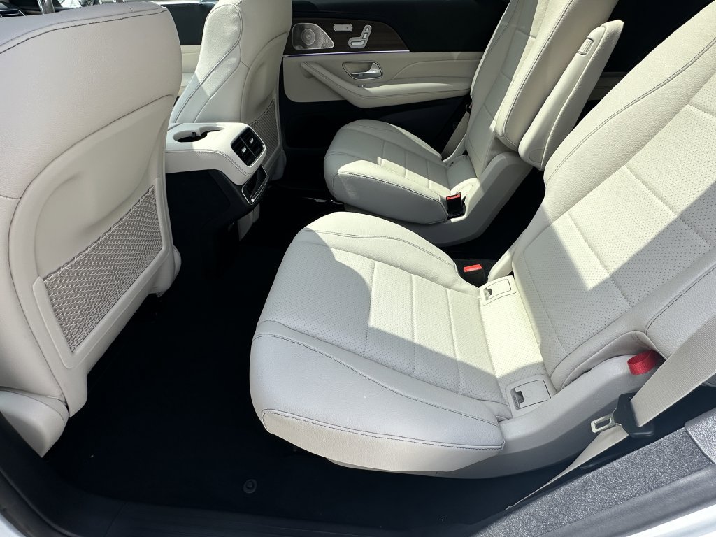New 2026 Mercedes-Benz GLS 450 4MATIC image 25