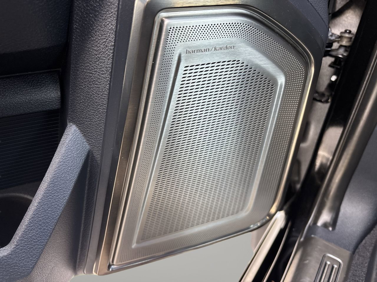 Used 2022 RAM 3500 Limited image 17