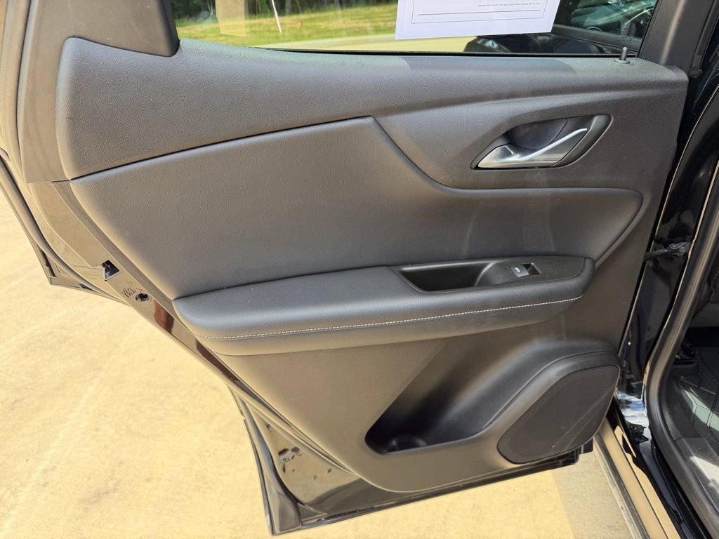 Used 2024 Chevrolet Blazer LT w/ Sound & Technology Package FWD image 12