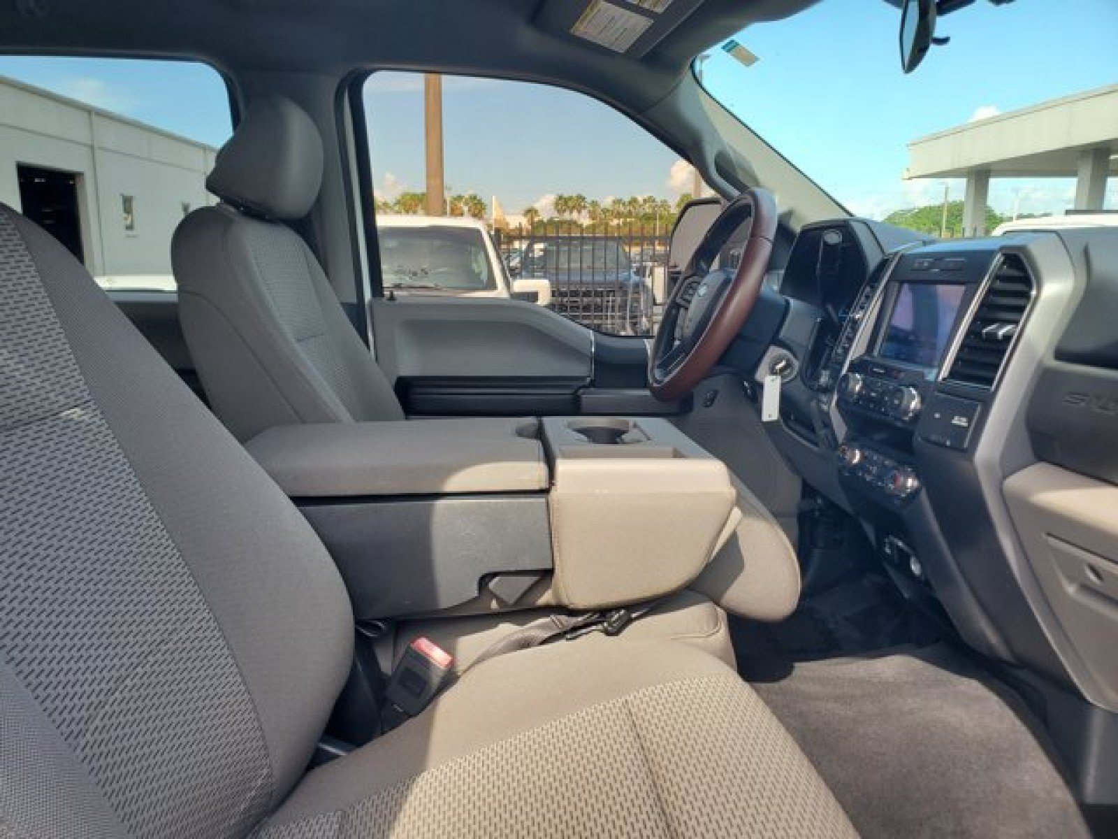 Certified 2022 Ford F250 XLT AWD/4WD image 32