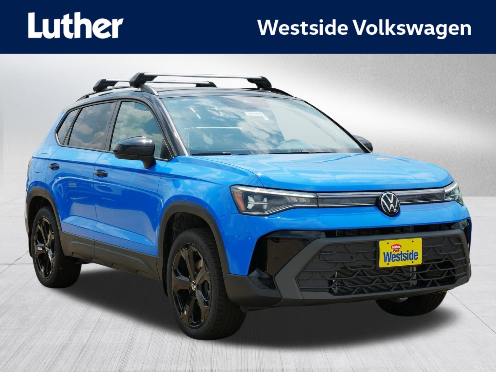 New 2025 Volkswagen Taos SE image 1