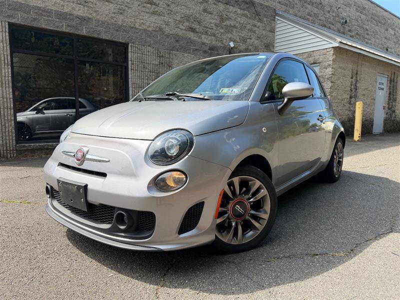 Used 2018 FIAT 500 Pop w/ Pop Cabrio Sport Package FWD image 1