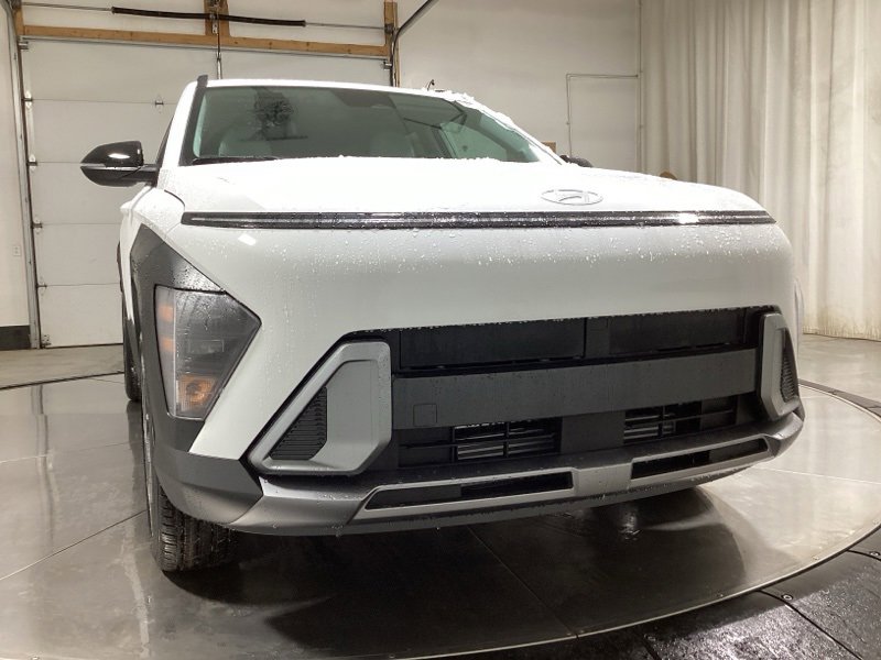 New 2026 Hyundai Kona SEL Premium image 2