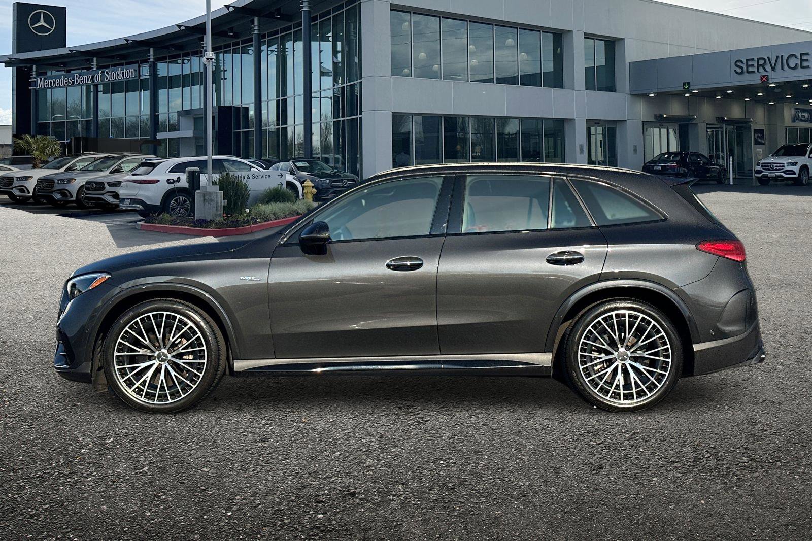 Used 2024 Mercedes-Benz GLC 43 AMG 4MATIC image 7