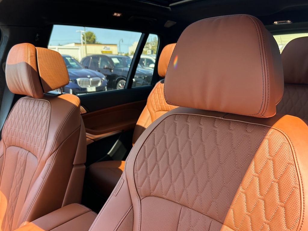 New 2027 BMW X7 M60i AWD/4WD image 14