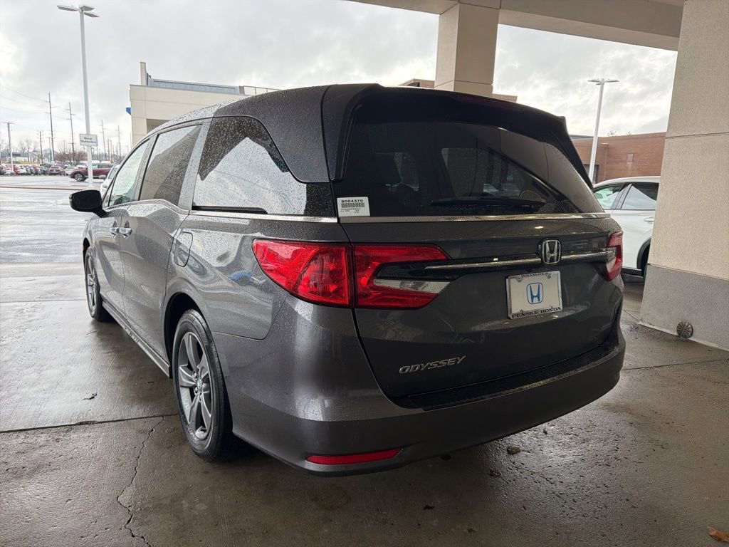 Used 2023 Honda Odyssey EX image 3