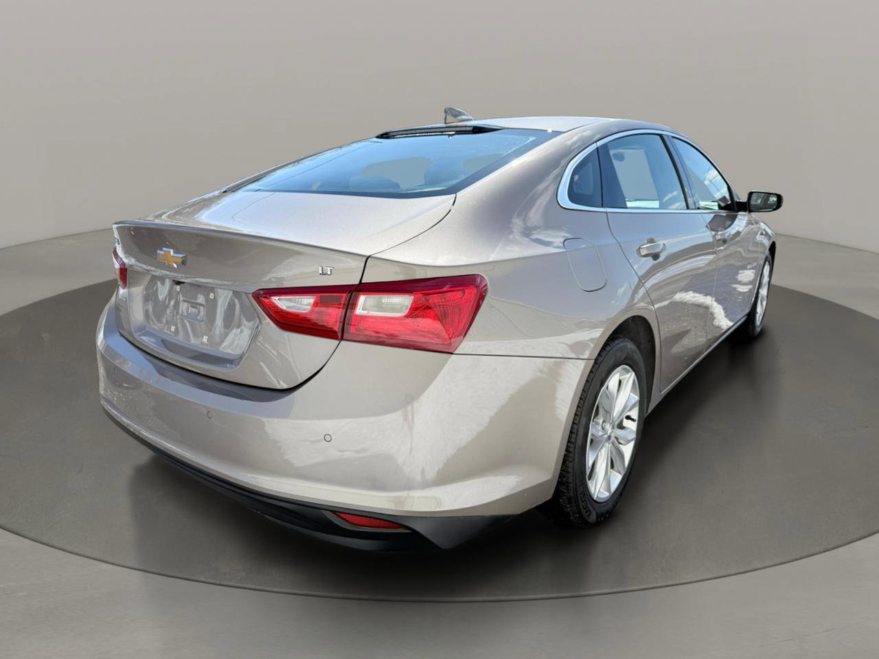 Used 2024 Chevrolet Malibu LT FWD image 6