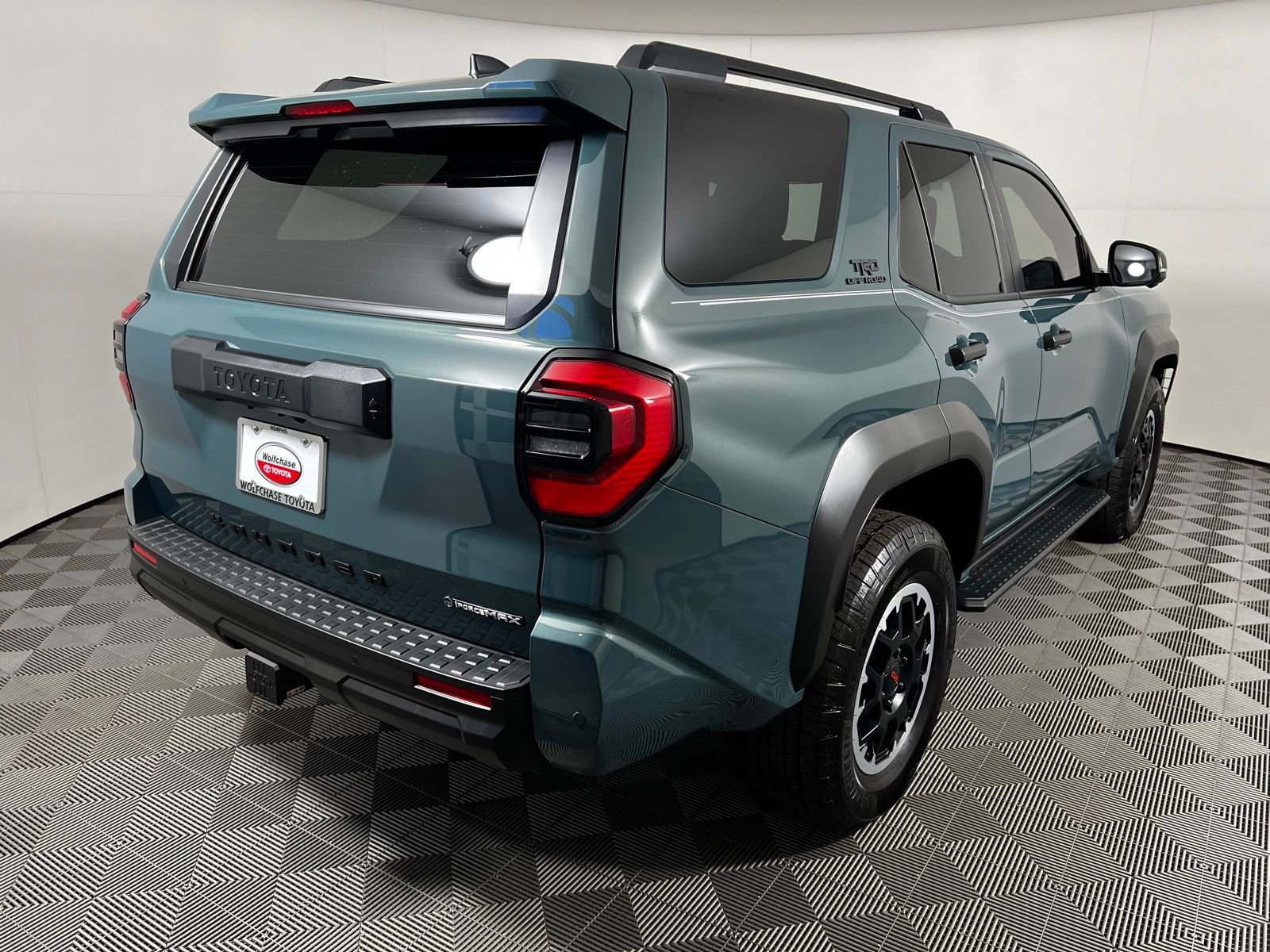 Certified 2026 Toyota 4Runner TRD Off-Road Premium AWD/4WD image 5