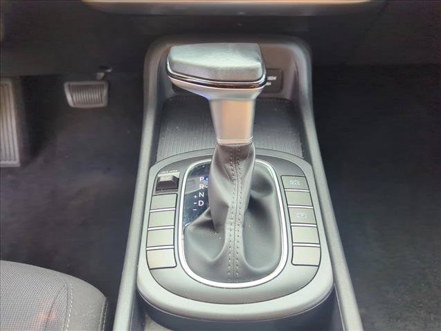 Used 2025 Hyundai Kona SEL FWD image 16