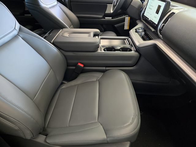 New 2026 Ford Expedition Active RWD image 9